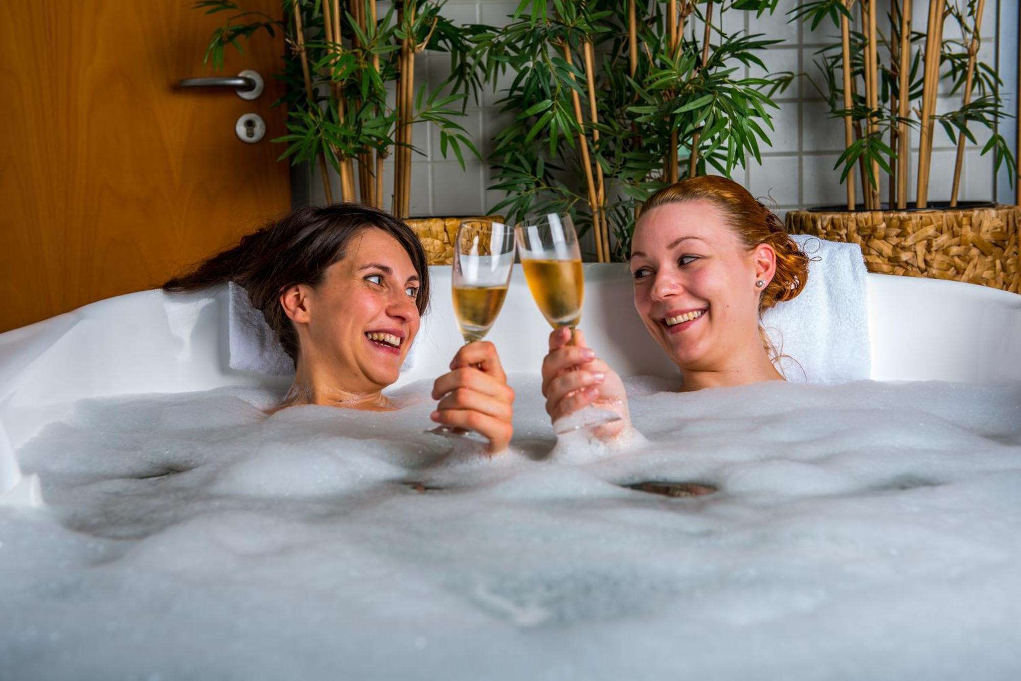 Hotel An Der Therme Bad Sulza Esterno foto